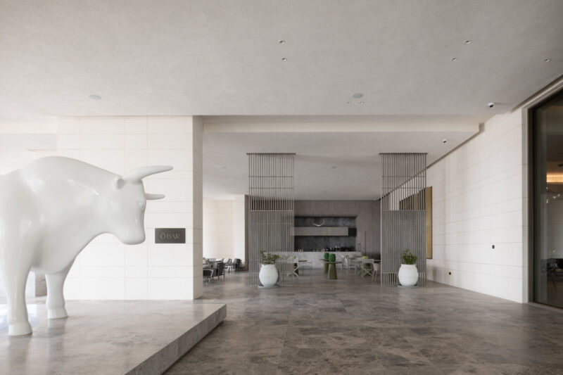 Ō Bar the vibrant soul of MY ŌTEL, where bold flavors, and unforgettable moments come together in perfect harmony.