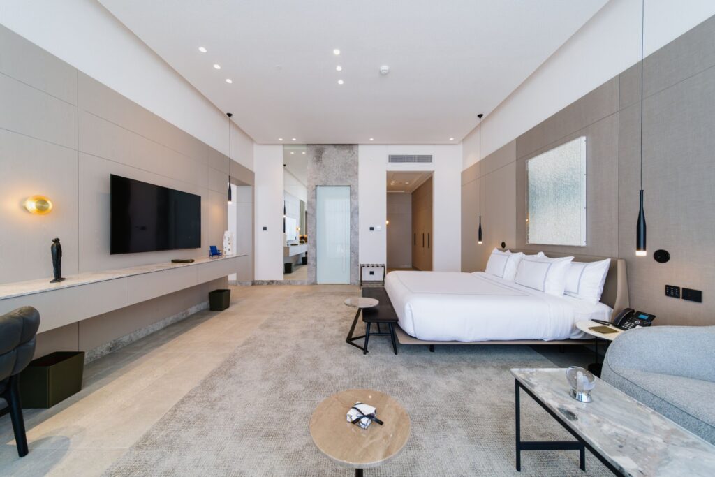 Ō suite is more than a destination it is a mood, a perspective, a private encounter with the poetic edge of the world.