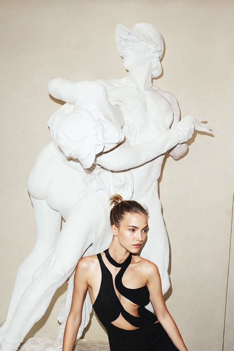 model and sculpture at MY ŌTEL